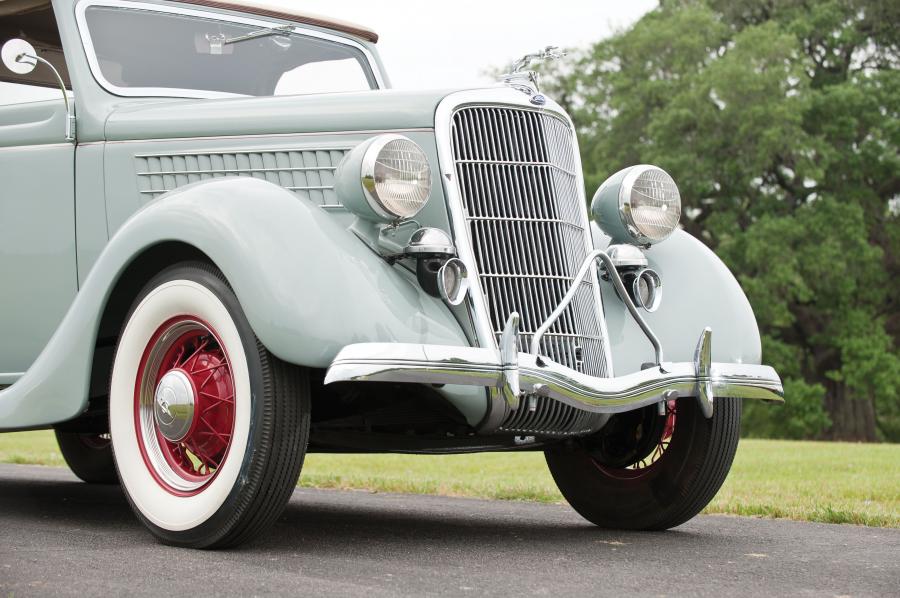  Ford DeLuxe Cabriolet 1935 года  (фото 12 из 22)